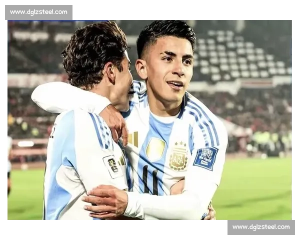 巴西队亚洲行备受期待,球迷狂热追捧,场面堪比节日